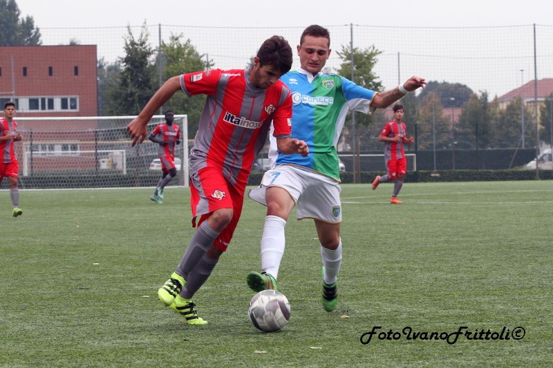 Click to enlarge image Cremonese-Feralpi-2-0-berretti-15-10-16 066.JPG