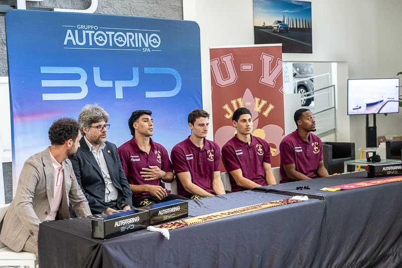 Presentazione di quattro nuovi arrivi juvini; Facundo Corvalan, Marco Restelli, Nicolas Rosolino, Eric Reed jr